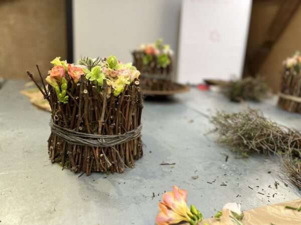 Seminar Weinrebenbündel mit Blumenfüllung – Bild 4