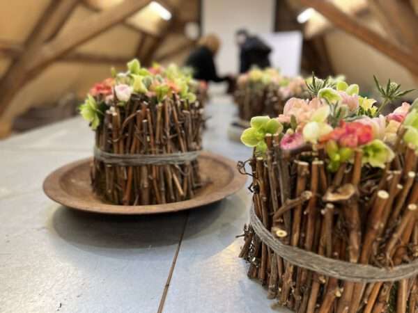 Seminar Weinrebenbündel mit Blumenfüllung – Bild 2