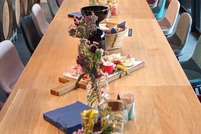 Pfälzer Secco und Antipasti beim Adventskranz-Retreat